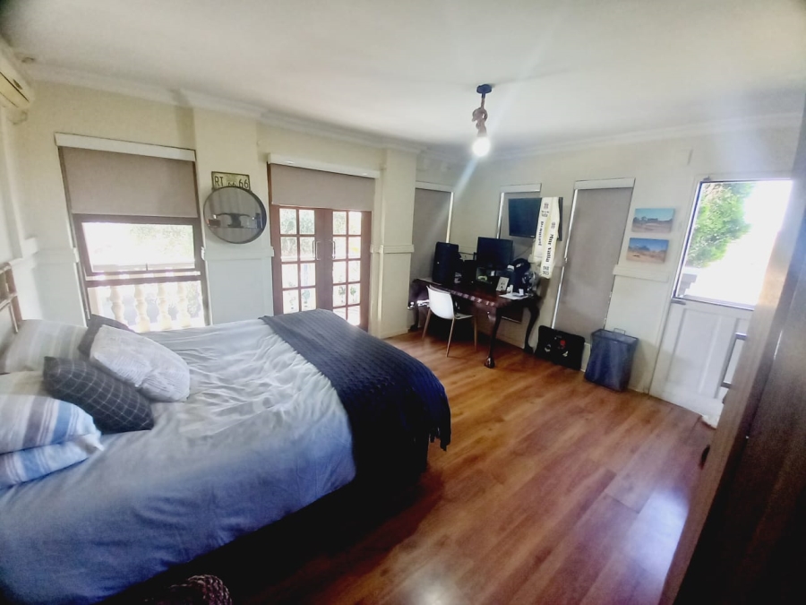 5 Bedroom Property for Sale in Maraldi Estate Free State